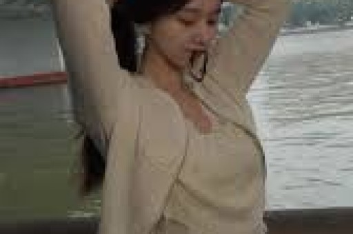 江疏影海外产子风波升级遭正房儿子当众羞辱？王传君的话应验了